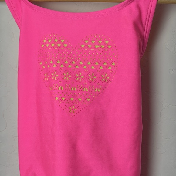 5 for $25 🌈 Cat & Jack Pink Heart Swimsuit with Ruffle girls size s - Picture 3 of 4